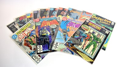 Lot 43 - Detective Comics by DC