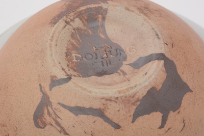 Lot 185 - Two DoiTung stoneware bowls