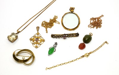 Lot 174 - A selection of gold jewellery