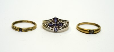 Lot 193 - A selection of gem set rings.