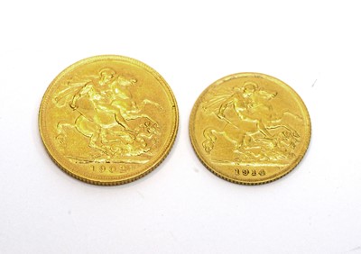 Lot 195 - An Edward VII gold sovereign 1902; and a George V gold half sovereign, 1914.