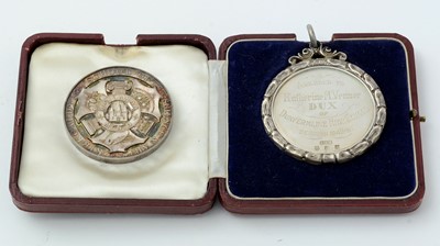 Lot 285 - A George VI Scottish silver school prize medal
