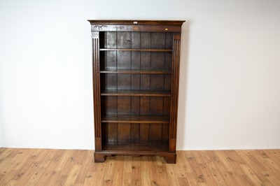 Lot 33 - A 20th Century oak open bookcase