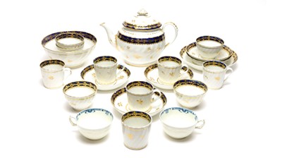 Lot 98 - A Chamberlain's part tea service and two Worcester Teacups