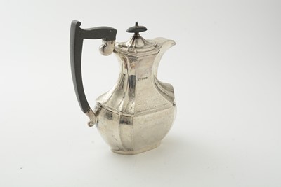 Lot 842 - A silver hot water pot, by Edward Viners