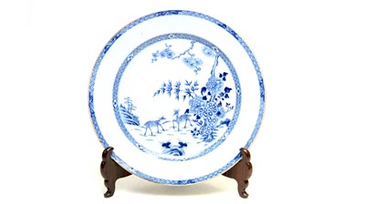 Lot 753 - Chinese blue and white charger