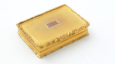 Lot 292 - An early Victorian gilt metal snuff box