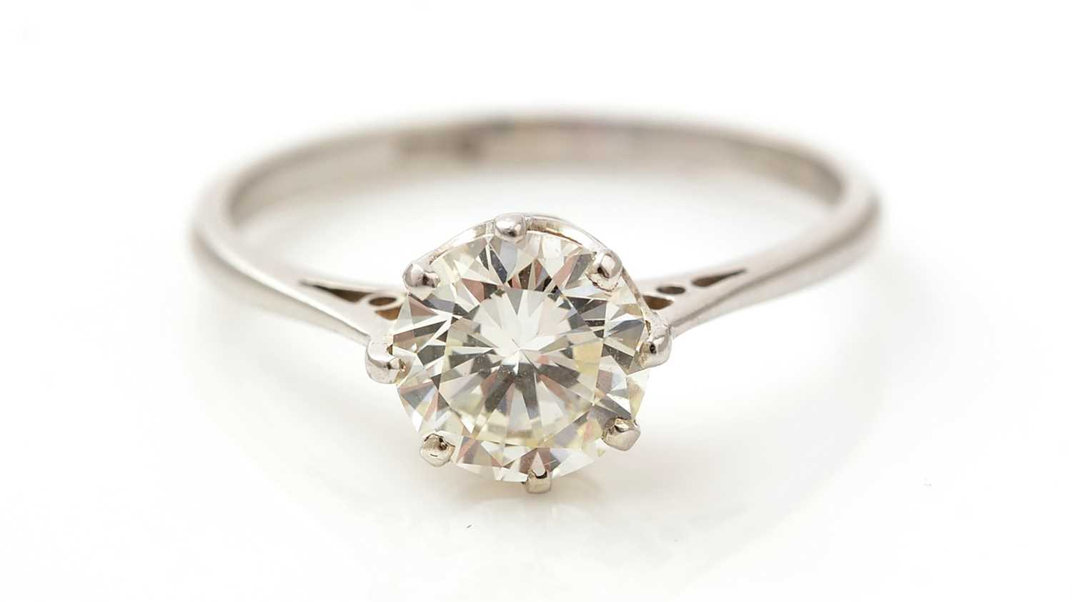 Lot 535 - A single stone solitaire diamond ring