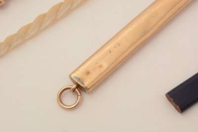 Lot 375 - A late Victorian gold dip pen and pencil