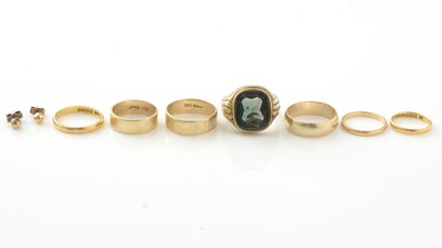 Lot 789 - A selection of gold rings, and a pair of stud earrings