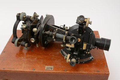 Lot 189 - An early 20th century circa 1920s Hilger & Watts Surveyors Level / Theodolite