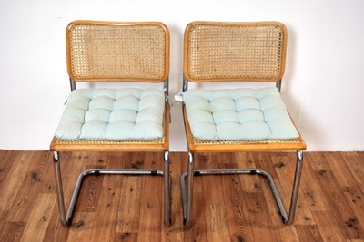 Lot 20 - A retro style 20th Century kitchen table and chairs