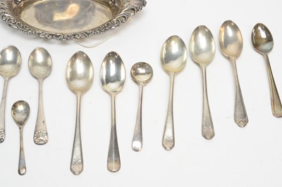 Lot 232 - A selection of silverware