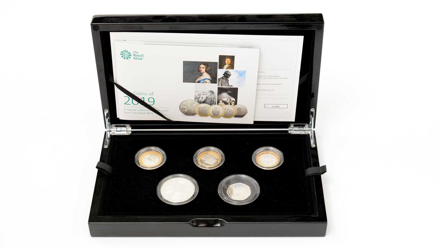 Lot 213 - The Royal Mint United Kingdom 2019 Silver Proof Piedfort commemorative five-coin set