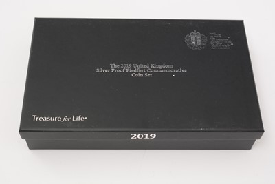 Lot 213 - The Royal Mint United Kingdom 2019 Silver Proof Piedfort commemorative five-coin set