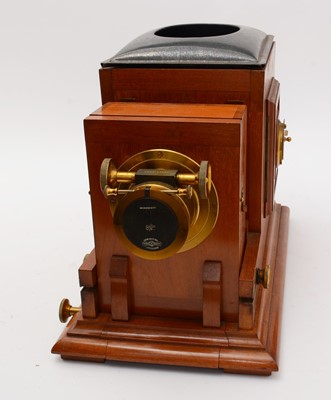 Lot 2 - An early 20th Century brass and mahogany Magic Lantern