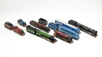 Lot 273 - A selection of 00-gauge model railway locomotives and some tenders