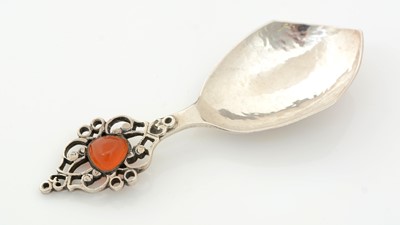 Lot 259 - A George V silver caddy spoon