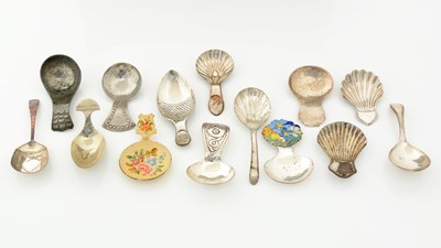 Lot 263 - A quantity of electroplated caddy spoons