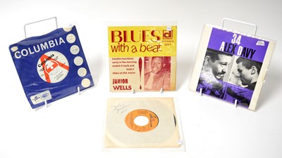Lot 272 - 4 rare and collectable blues singles and EPs
