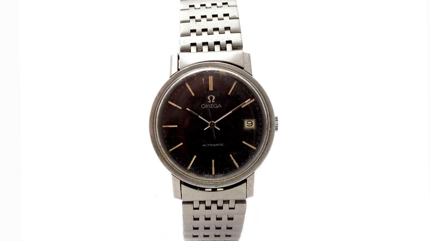 Lot 620 - Omega: a steel-cased automatic wristwatch