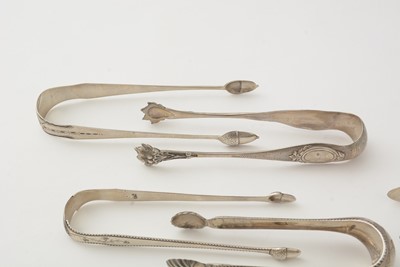 Lot 140 - A mixed lot of silverware