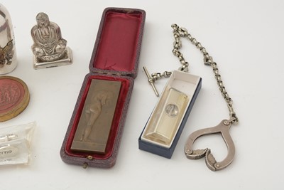 Lot 107 - A mixed collection of silver and plated items