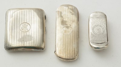 Lot 135 - A 19th Century silver snuff box and two other items