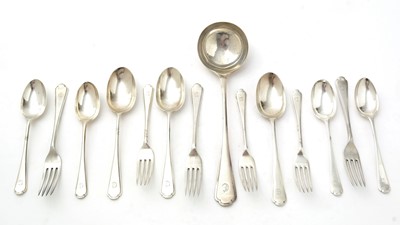 Lot 164 - A George V silver part service of flatware