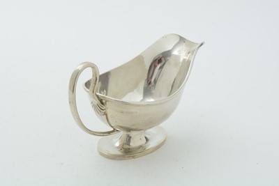 Lot 134 - A silver gravy or sauce boat