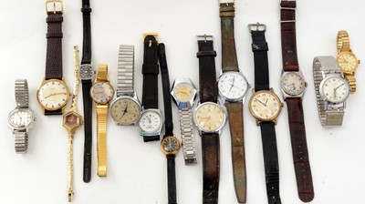 Lot 124 - A selection of manual wind wristwatches
