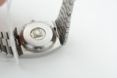 Lot 131 - Omega Megaquartz 32Khz steel cased wristwatch