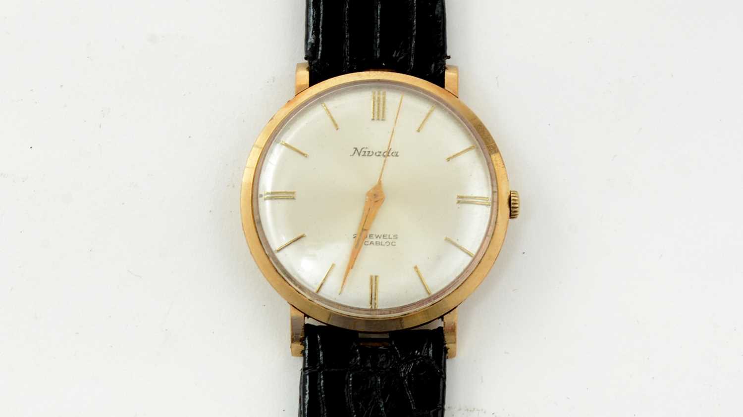 Lot 145 - Nivada 9ct yellow gold cased manual wind wristwatch