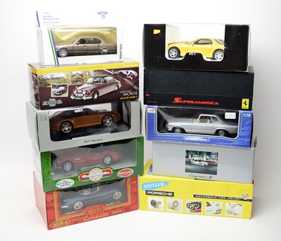 Lot 502 - A collection of diecast model cars