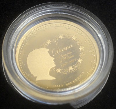 Lot 185 - Princess Diana Cameo Sovereign Set