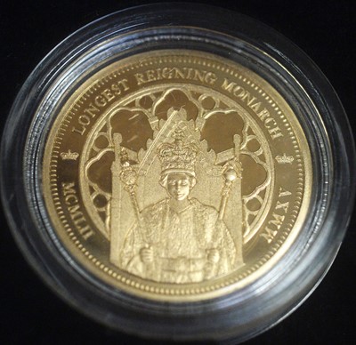 Lot 188 - Her Majesty Queen Elizabeth II Longest Reigning Monarch Gold Sovereign Set
