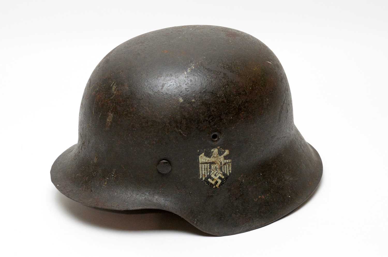 Lot 1010 - A German Second World War M35 pattern helmet