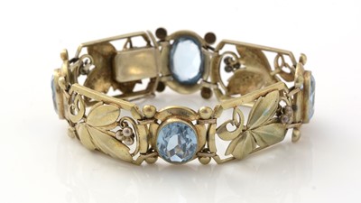 Lot 482 - An early 20th Century 835 standard silver gilt and spinel bracelet