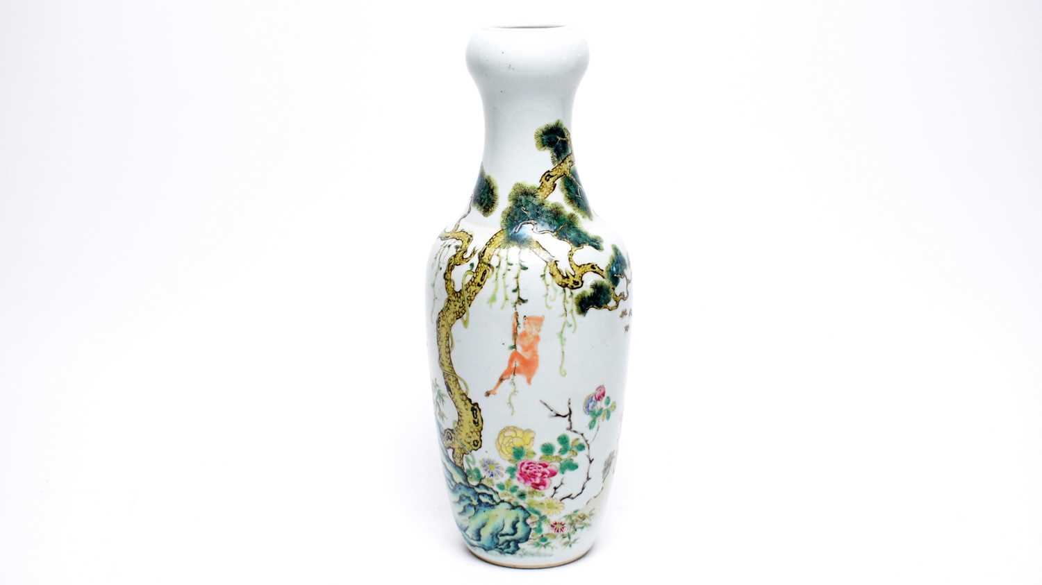 Lot 733 - Chinese famille rose vase