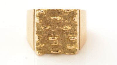Lot 450 - Jorgen Larsen, Denmark: a 14ct yellow gold ring