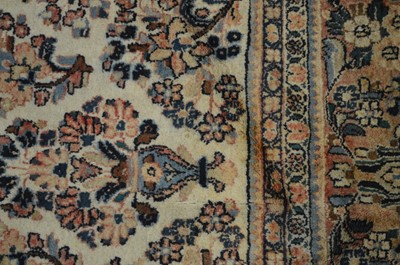 Lot 76 - A Sarough rug