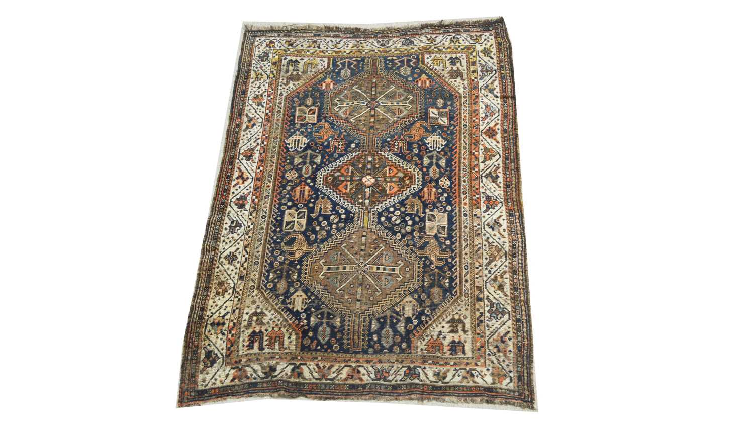 Lot 83 - An early 20th century Qashqai rug