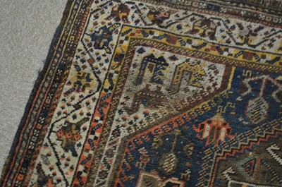 Lot 83 - An early 20th century Qashqai rug