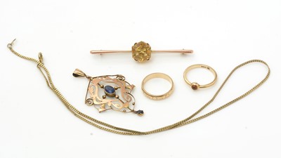 Lot 1142 - A citrine and 9ct gold bar brooch and other jewellery