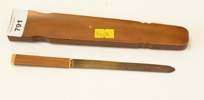 Lot 857 - Chinese knife in boxwood sheath