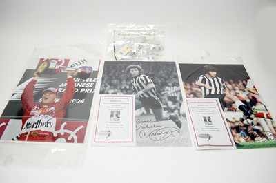 Lot 480 - A collection of signed sporting memorabilia
