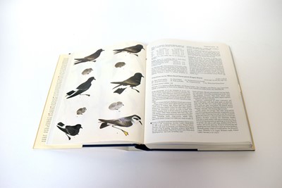 Lot 700 - Handbook of the Birds of Europe, the Middle East and North Africa