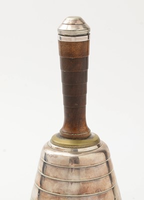 Lot 2 - An art deco electroplated novelty cocktail shaker