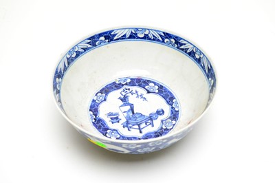 Lot 730 - Chinese blue and white bowl.