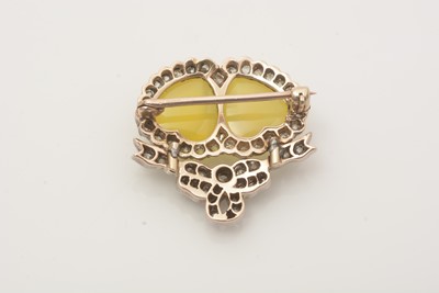 Lot 704 - A Victorian yellow chalcedony and diamond brooch